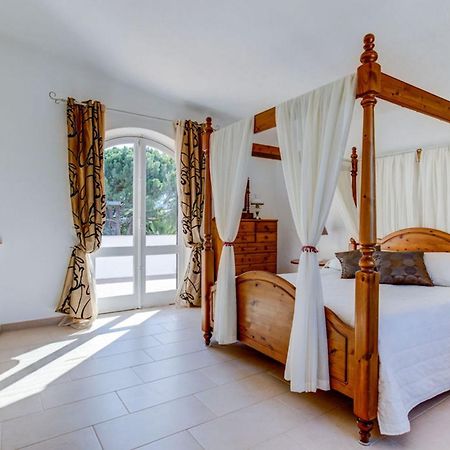 Villa Barlavento - Stunning 4-Bedroom Villa With Tennis Court 卡武埃鲁 外观 照片