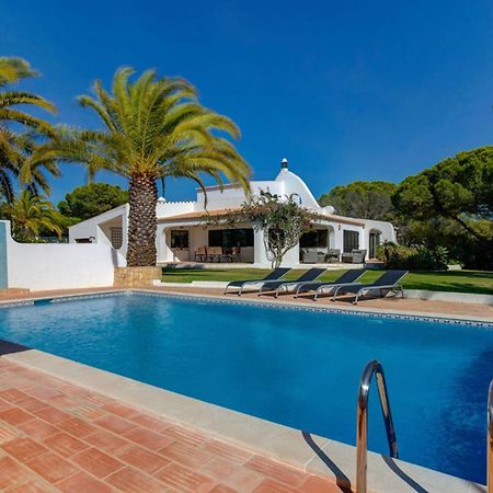 Villa Barlavento - Stunning 4-Bedroom Villa With Tennis Court 卡武埃鲁 外观 照片