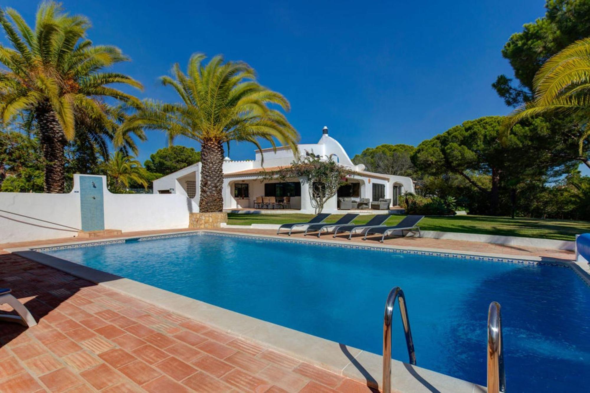 Villa Barlavento - Stunning 4-Bedroom Villa With Tennis Court 卡武埃鲁 外观 照片